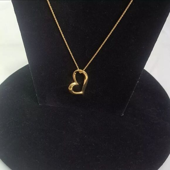 NAPIER Open Heart Pendant Gold Tone Metal Necklace Modern Design 24 In. - Picture 4 of 13